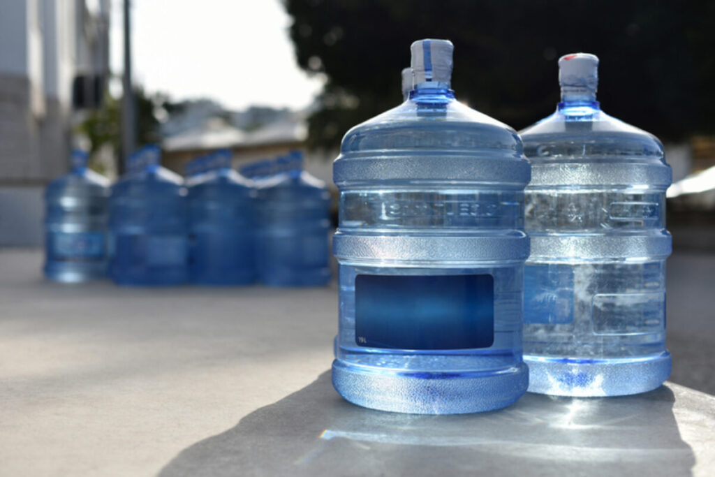 how-much-does-a-5-gallon-jug-of-water-weigh-the-fairy-kitchen